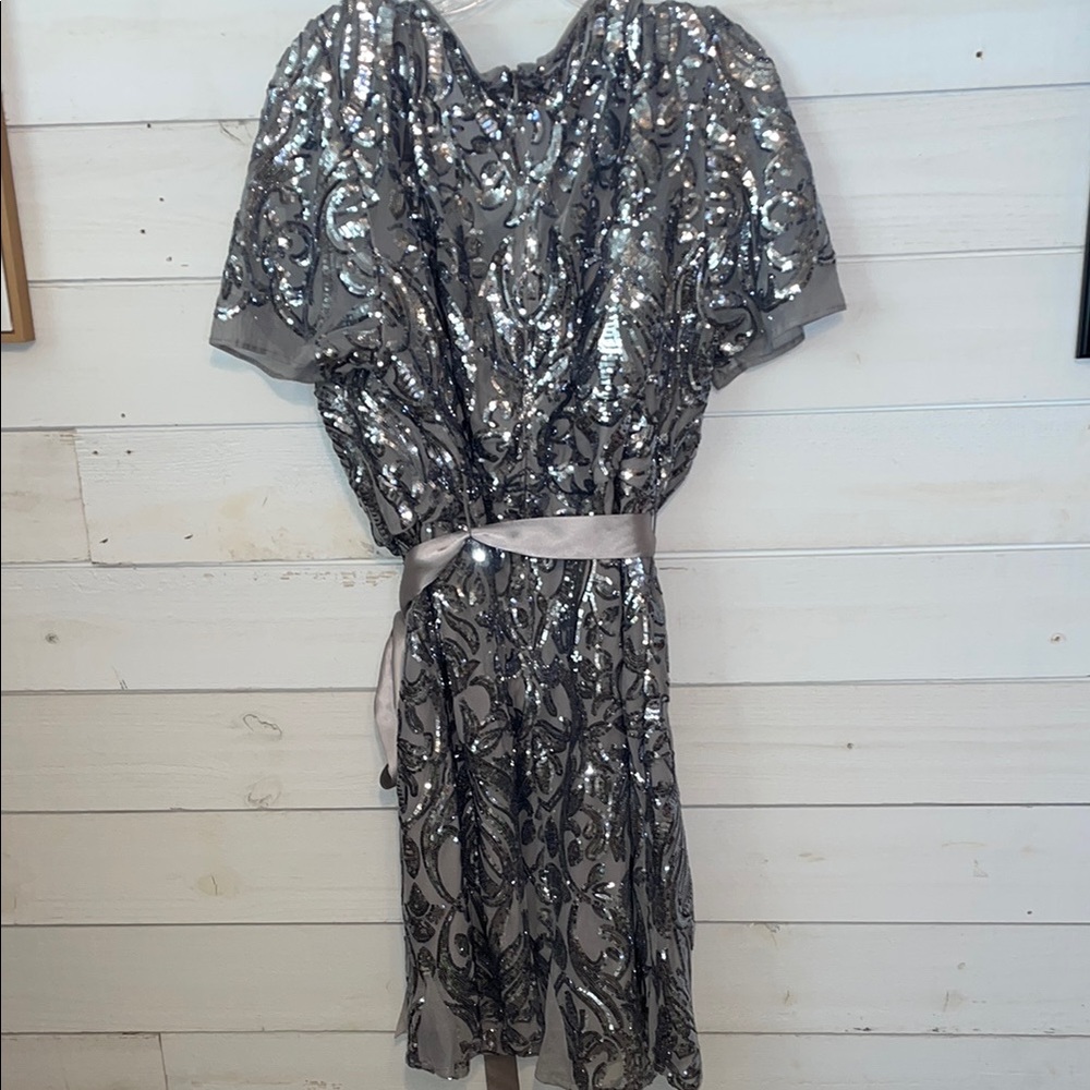 R & M Richard’s  Sequin Ribbon Tie Cocktail Dress - Picture 8 of 9